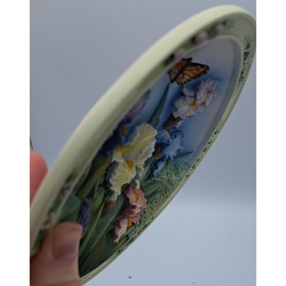 Lena Liu's Beautiful Gardens "The Iris Garden" 3-D Collector Plate - No. C12512 - Picture 6 of 14